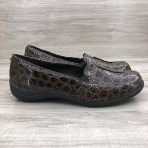 Easy Street Shoes Womens 7.5M Purpose Brown Snake Skin Print Slip On Loafers